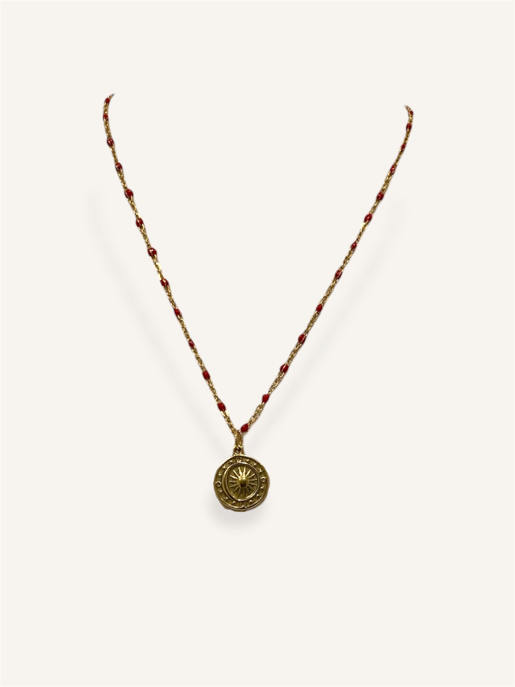 Collier à Pendentif en Acier Inoxydable Bordeaux