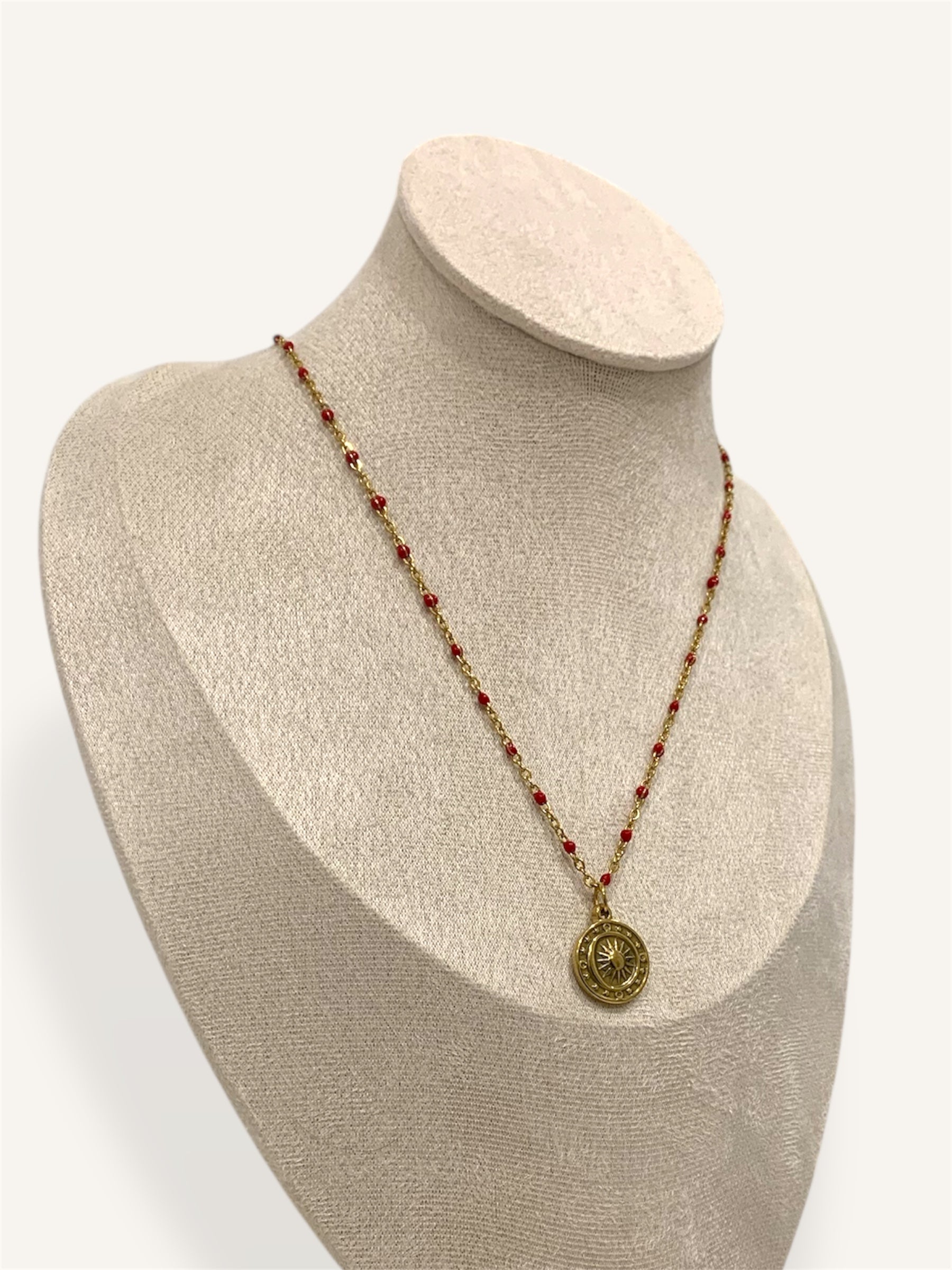 Collier à Pendentif en Acier Inoxydable Bordeaux